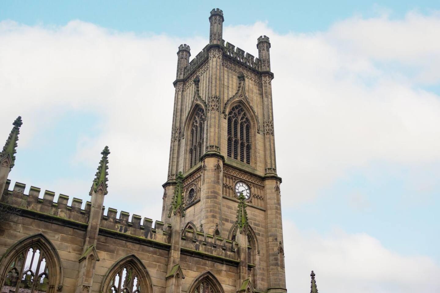 Next To Historic Bombed-out Church! Centre Liverpool
